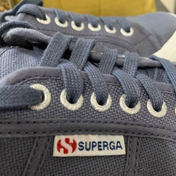 SUPERGA WOMAN’S BLUE CANVAS SNEAKERS IN WOMAN’S SIZE 9 IN EXCELLENT CONDITION!! - Picture 4 of 6
